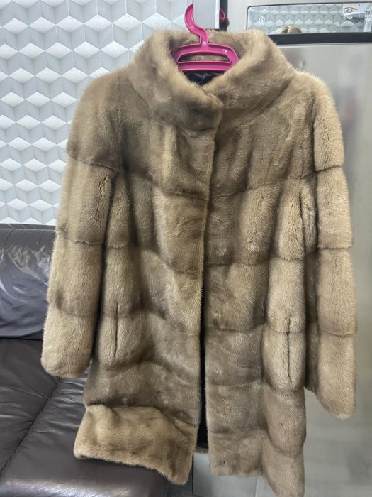 Норковая шуба в ідеальному стані.