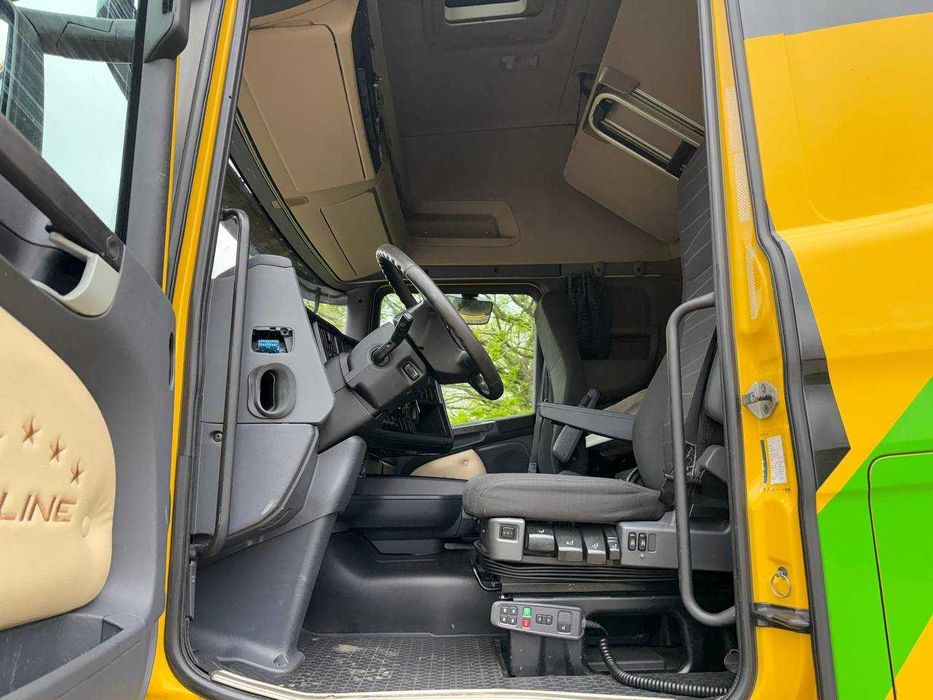 À venda: Scania TopLine R410 – 2015 Camião
