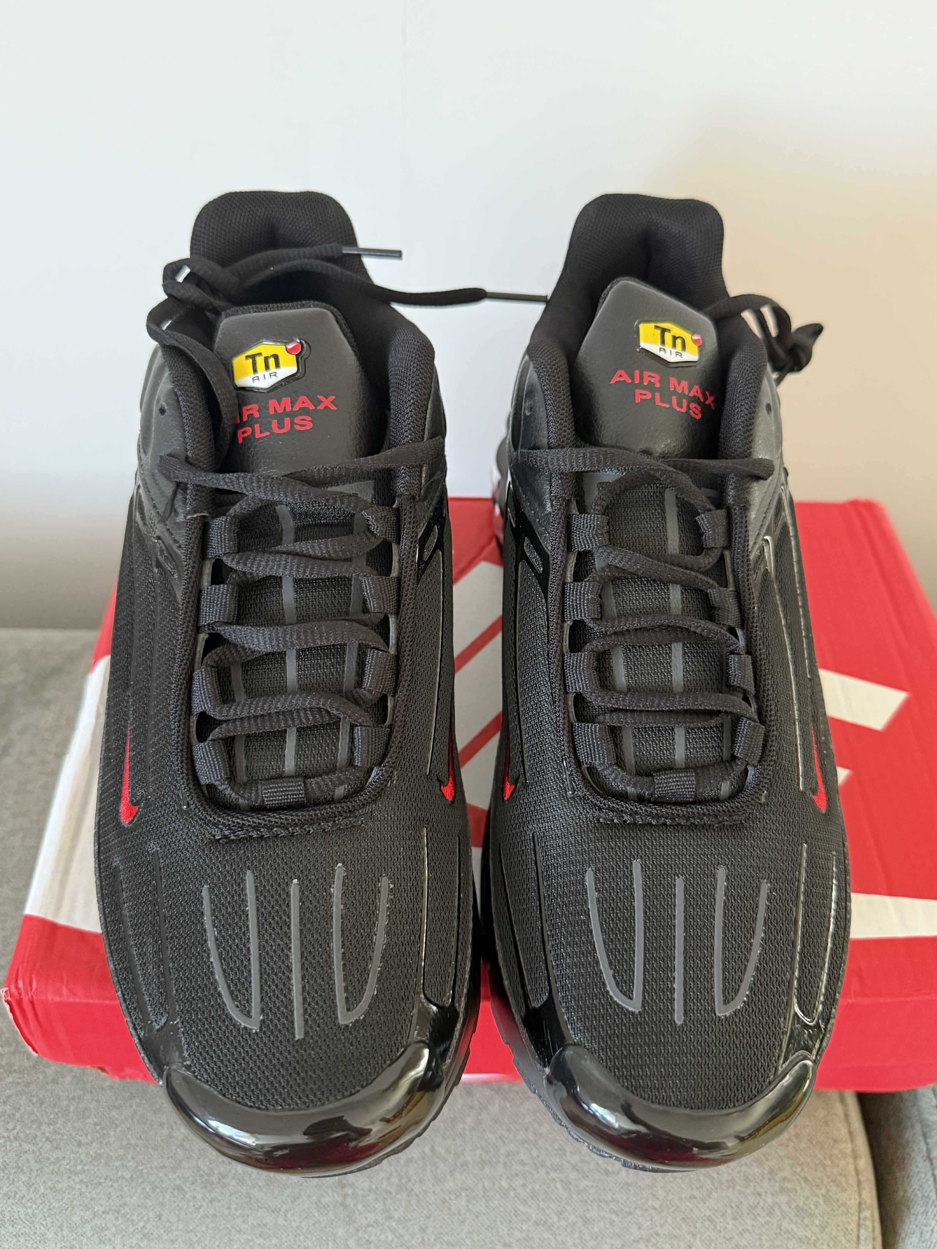 Nike Air Max Plus 3 – Black/Red r44