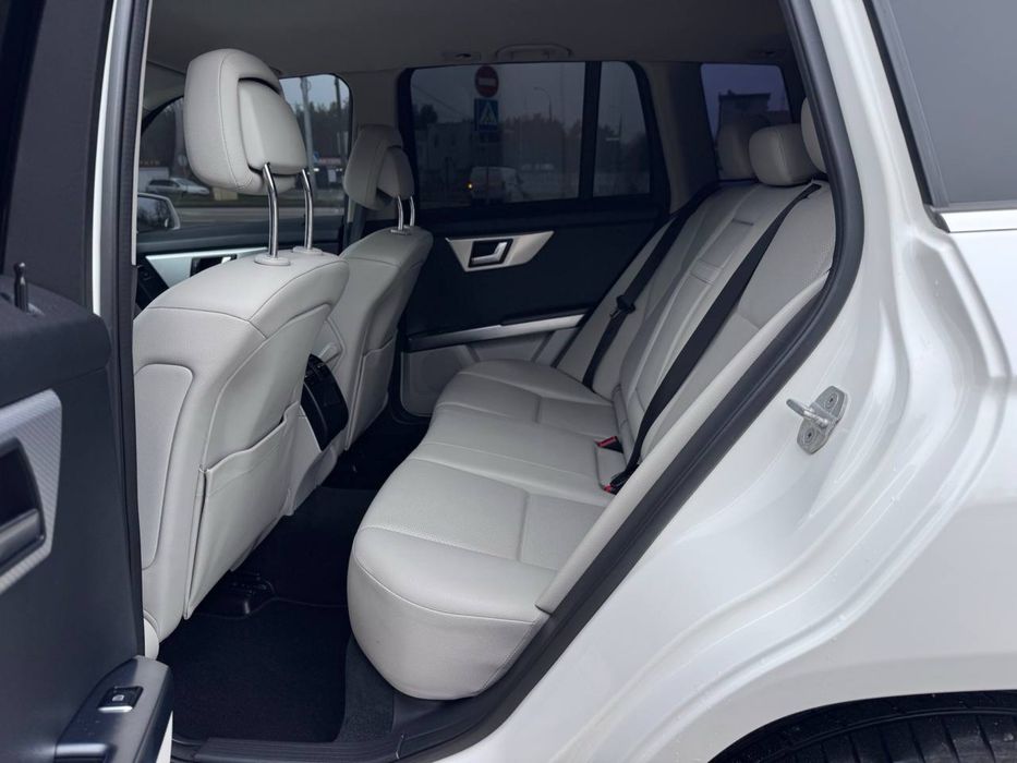 Mercedes-Benz GLK 350 2014року, 3.5 бензин, автомат, задній привід.