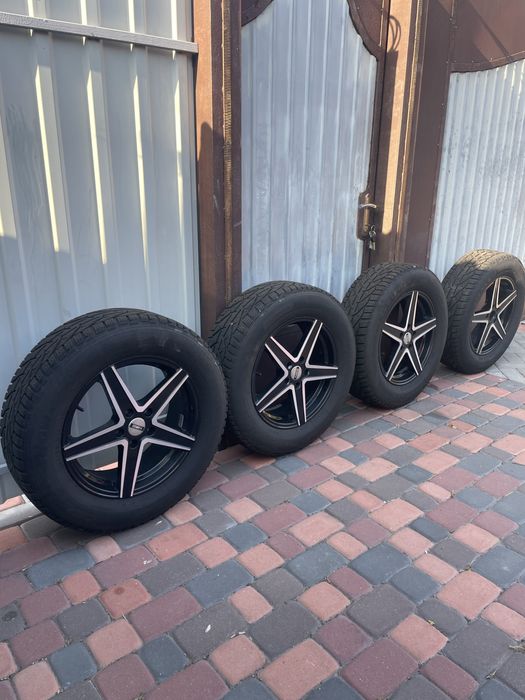 Гума 225/65R17 з дисками