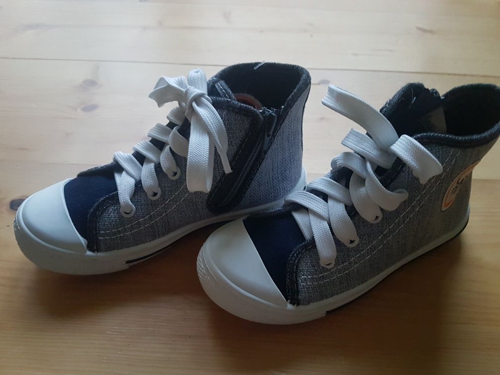 Nowe trampki dla dziecka polskiej firmy mb, buty, które oddychają