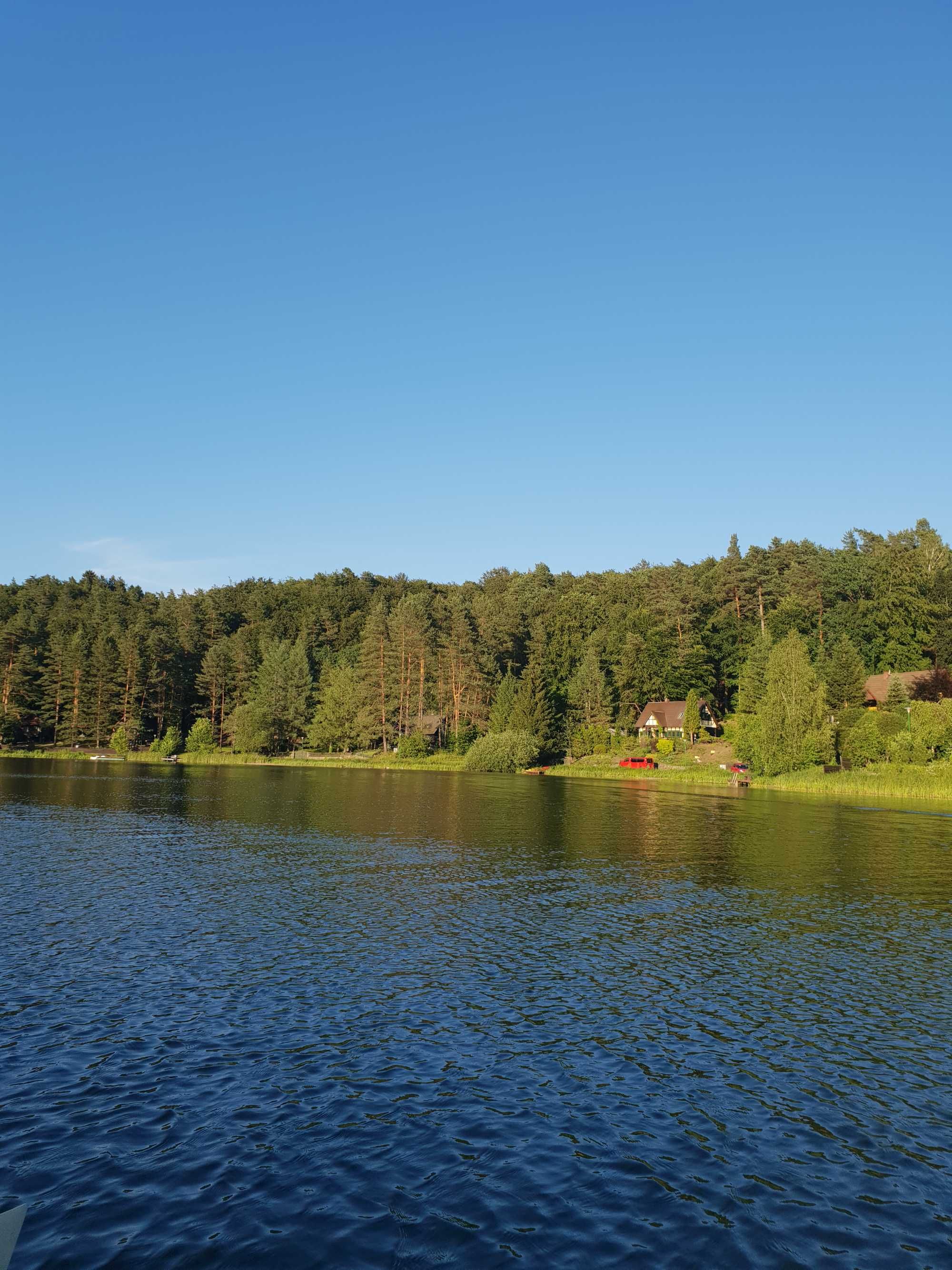 Całoroczny Domek nad jeziorem, w lesie