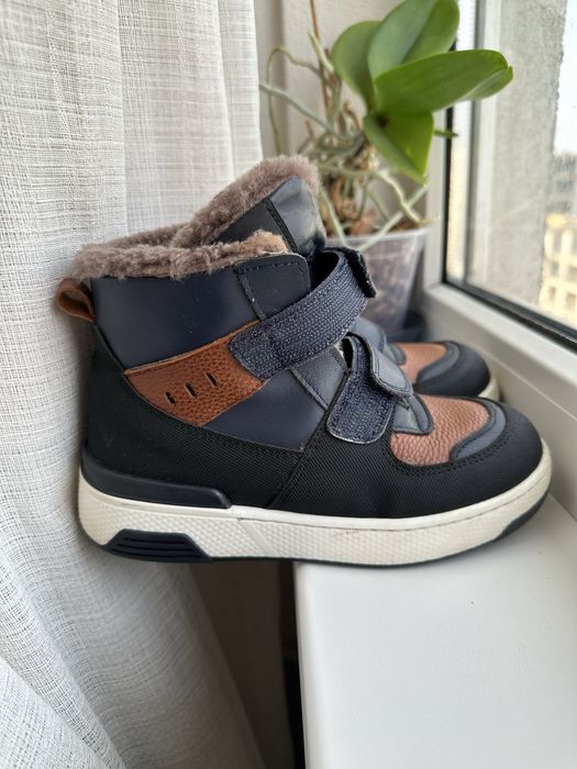 Зимнє взуття для хлопчика