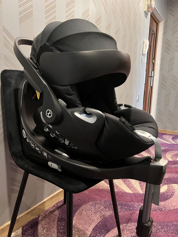 Автокресло Cybex cloud Z i-size deep black + база isofix