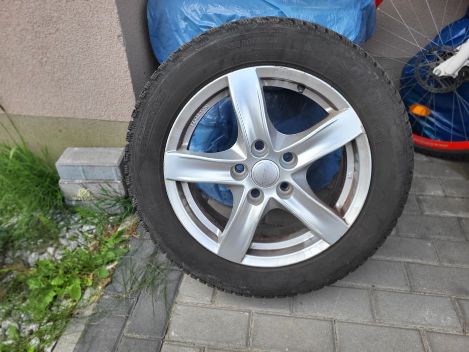 4 felgi aluminiowe z zimowymi oponami 5×114.3