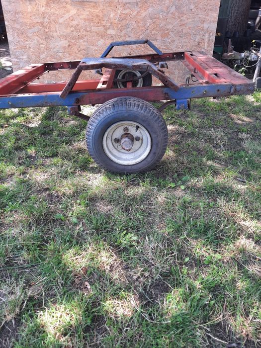 Przyczepka platforma rama błotnik