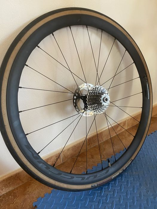 Coluer Invicta Disc (potenciometro) + Extensores de triatlo + Rolo