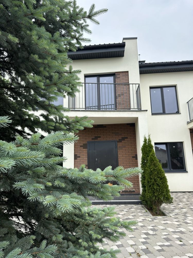 Кутовий Таунхаус з газом. Ділянка 5 соток