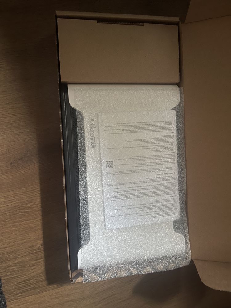 Модем MikroTik Chateau LTE12