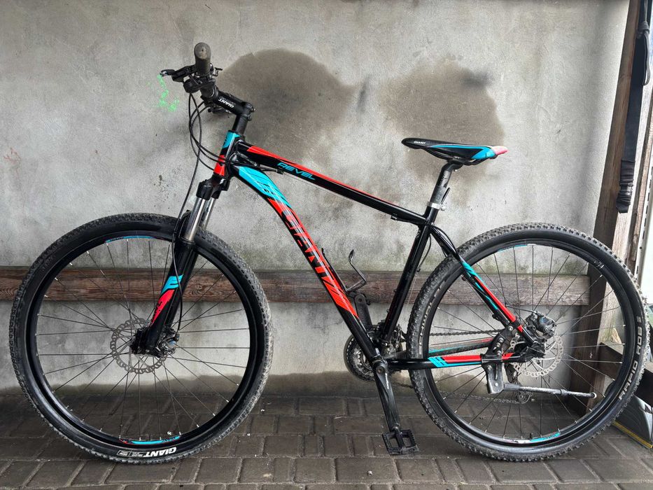 Велосипед GIANT REVEL 29