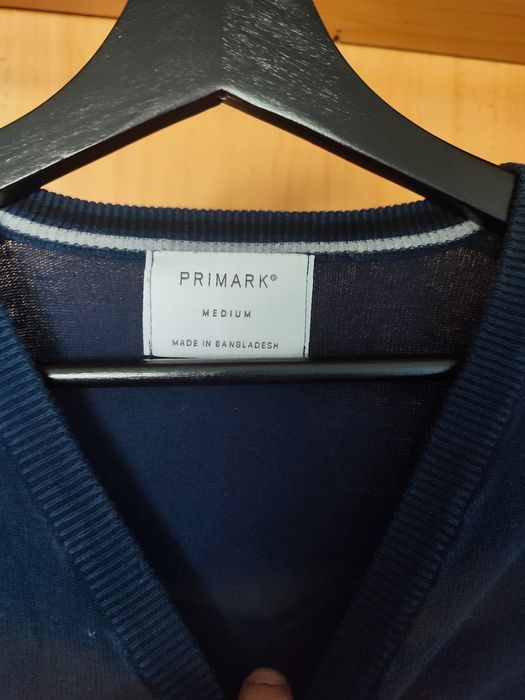 Camisola gola de bico