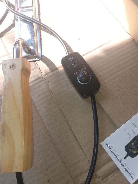 Електроніж пасічний з регулятором 220 в