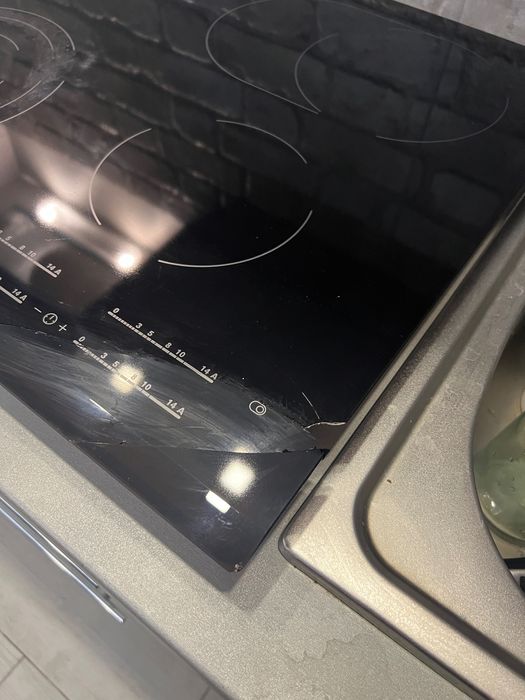 Варочна повехня Electrolux EHF96547FK