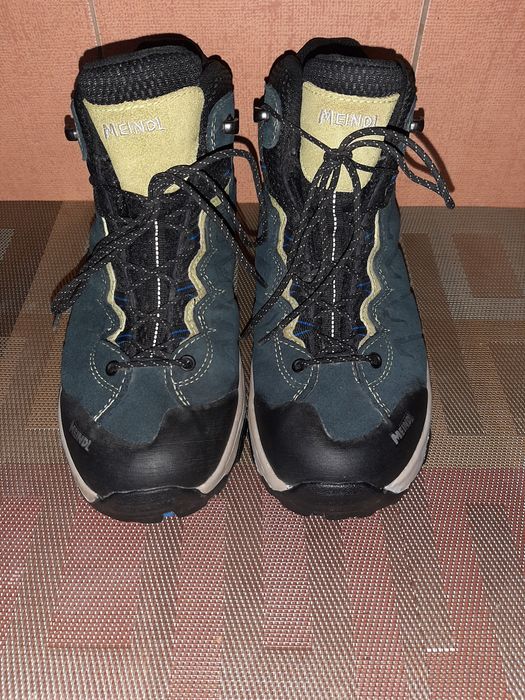 Трекінгові кросівки MEINDL. gore-tex.