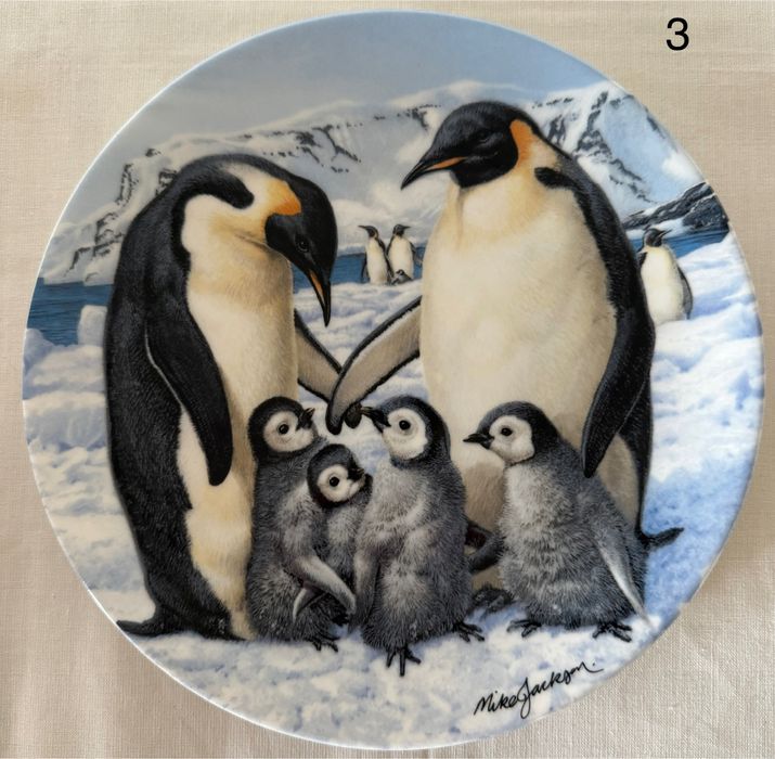 Колекція вінтажних тарілок Краса полярної дикої природи.