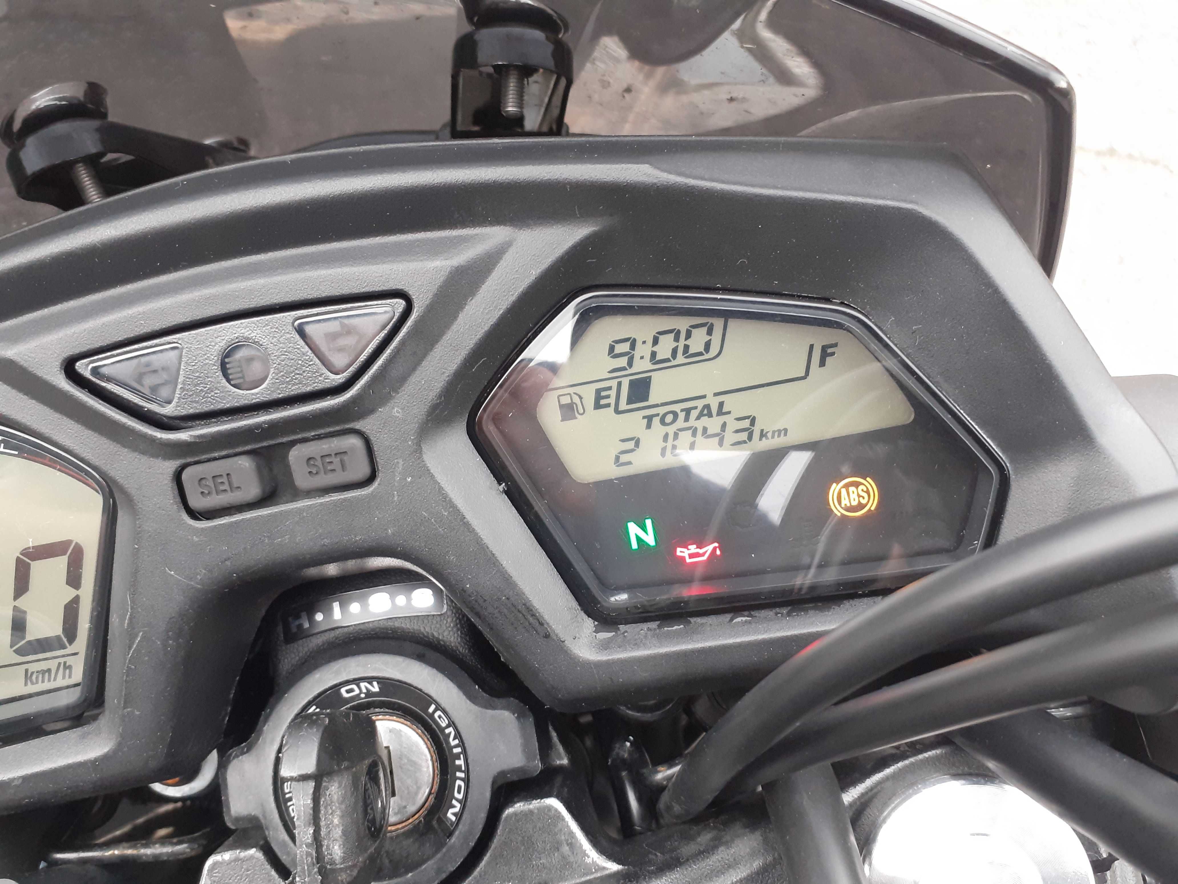 CB650 F z małym przebiegiem 21043 km. bezwypadkowa  ABS A2 35KW
