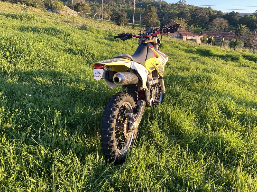 Suzuki DRZ400E Enduro/Estrada