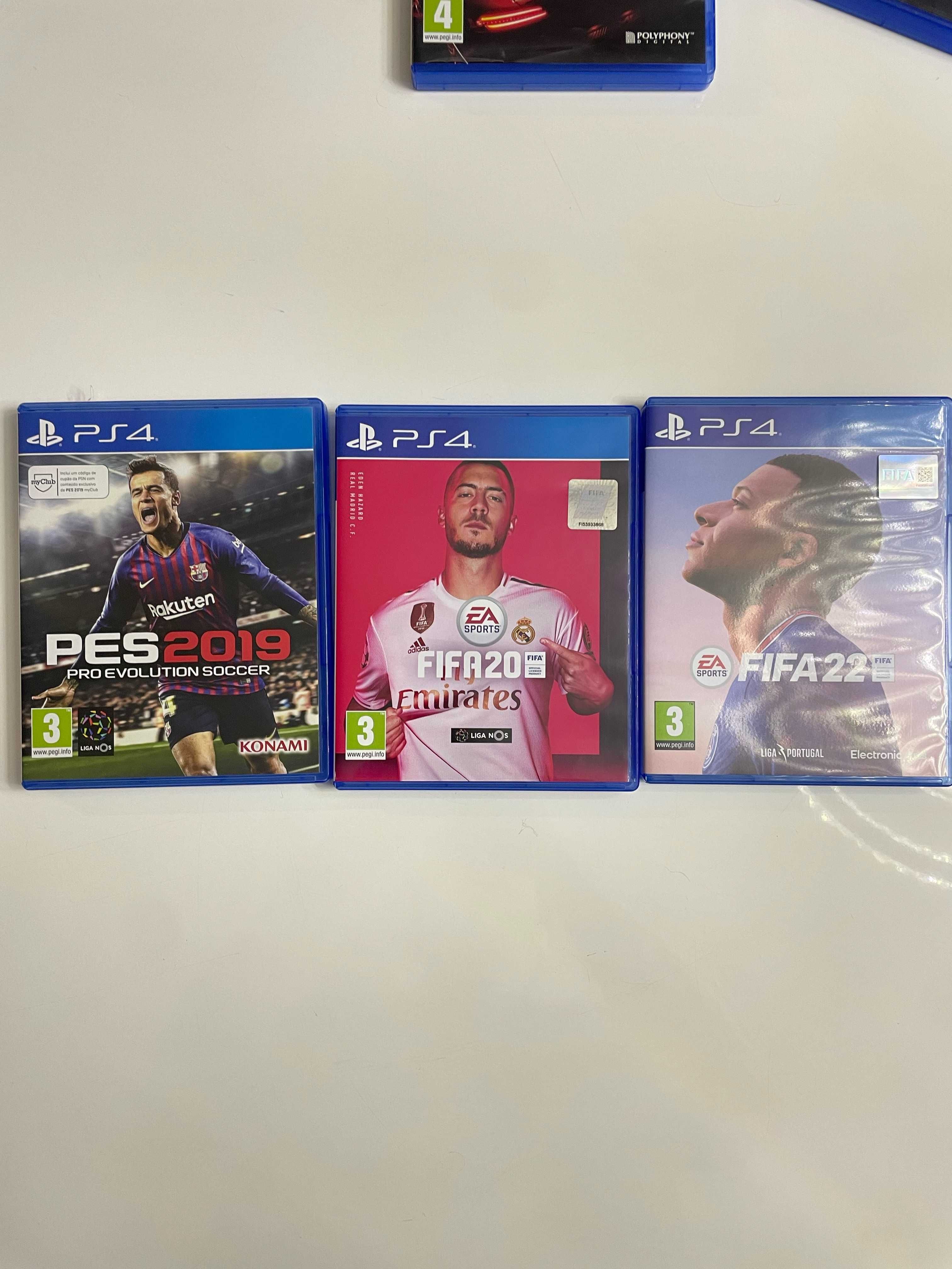 PLAYSTATION 4 500 MB COMO NOVA + Comandos e Base Carregamento + Jogos