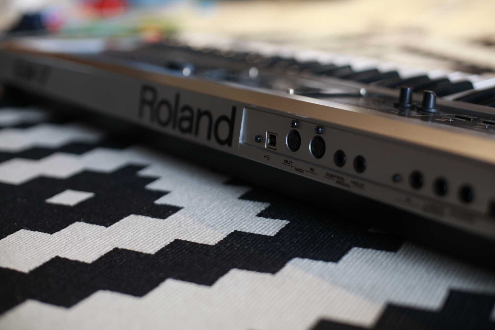 Syntezator Roland GW 7