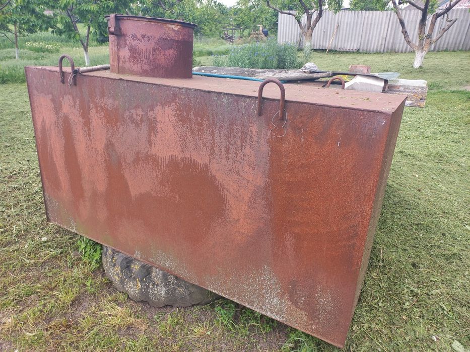 Бак металевий ПММ 2 м/куб