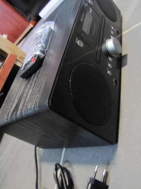 Radio DAB+/ UKW odtwarzacz CD Bluetooth Auna Harvard czarne pilot
