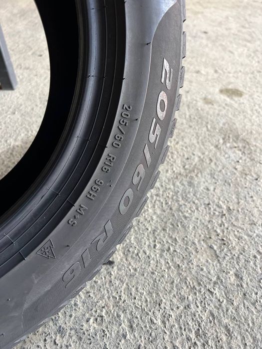 Шини 205/60 r16 96H Pirelli Sottozero 3 2020рік (749)