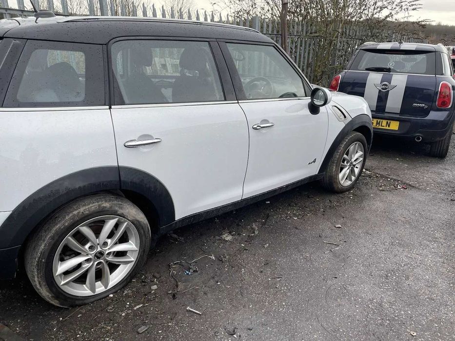 Капот MINI Countryman F60 R60 розборка