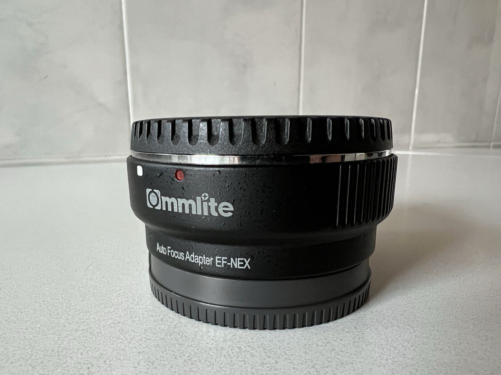 Adaptador Commlite Autofocus Canon para Sony