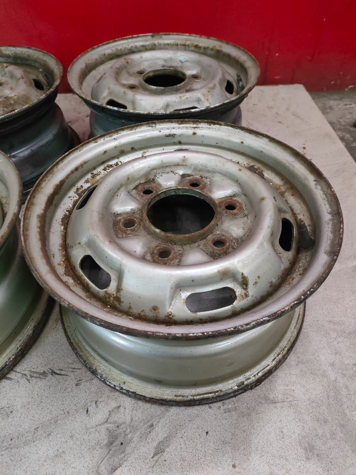 Felgi r14 6x139.7 kia pregio