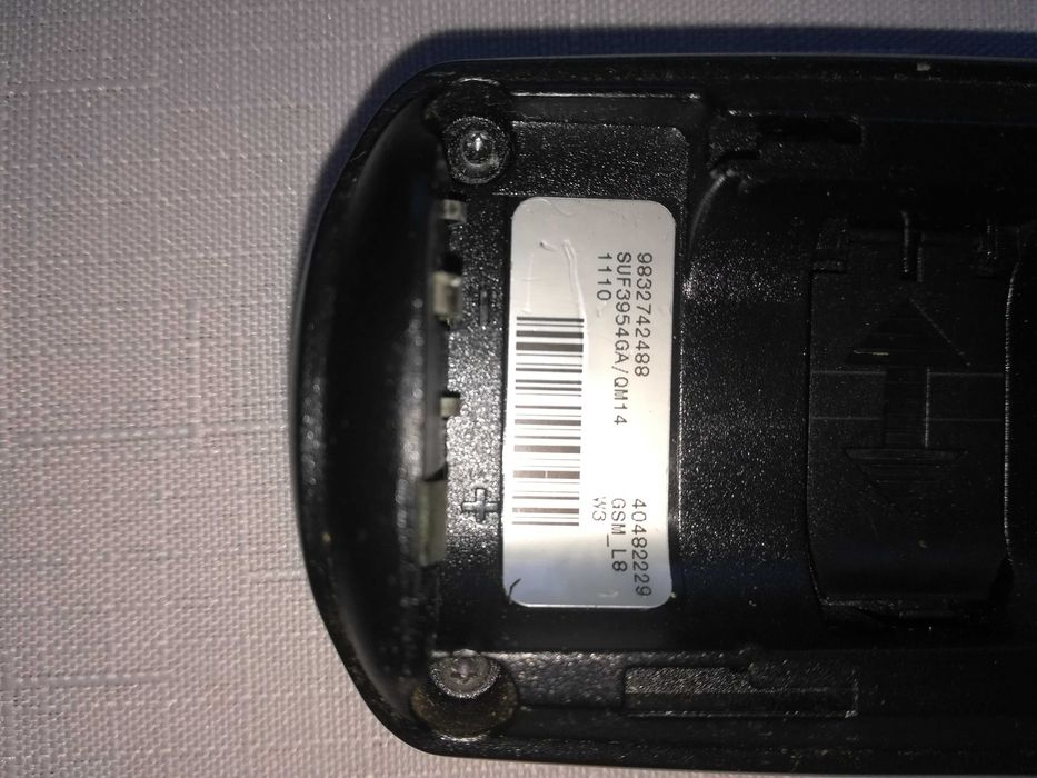 Telefon komórkowy zabytkowy z antenką