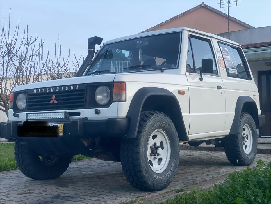Mitsubishi pajero MK1