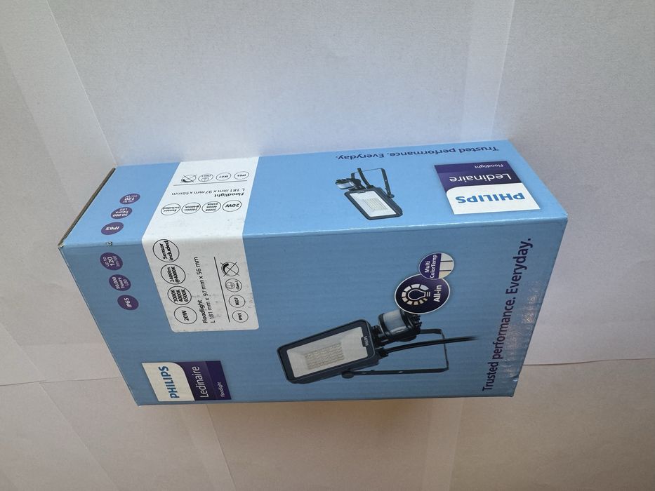 Philips led light halogen z czujnikiem ruchu zmierzchu
