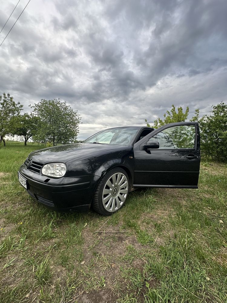 Продам Golf 4 1.6