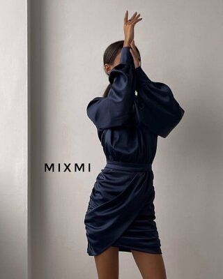 Вечірня сукня вище коліна