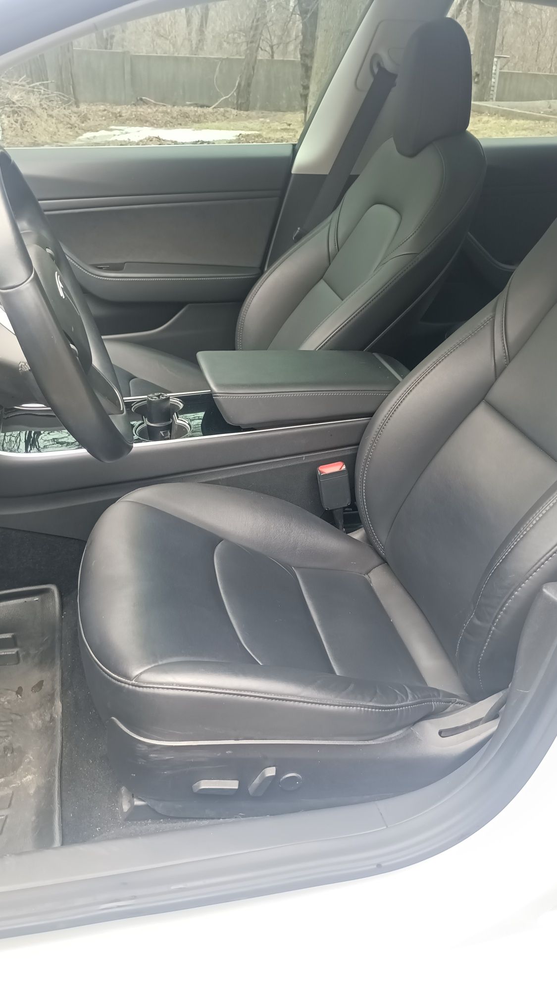 Продам  Tesla 3 , 12/2018