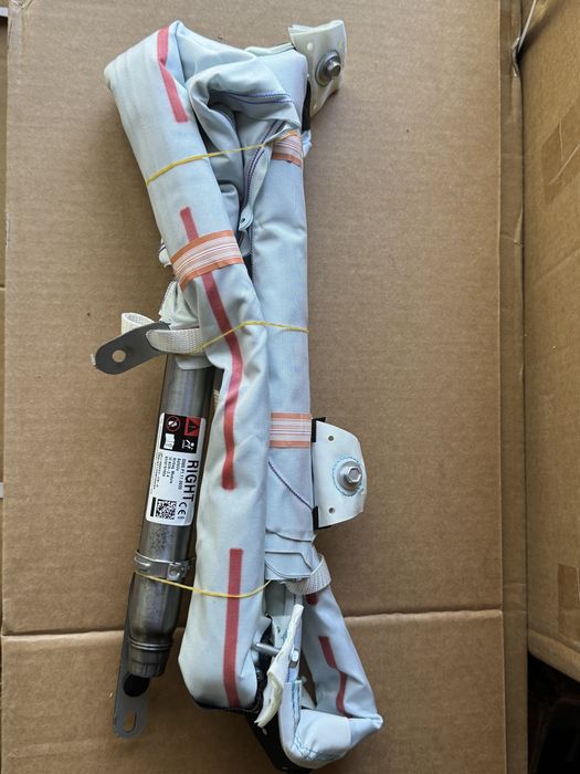 Штора airbag tesla Y