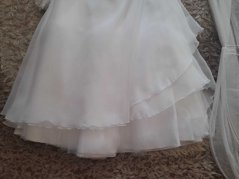 Suknia ślubna biała, bolerko, welon r.36