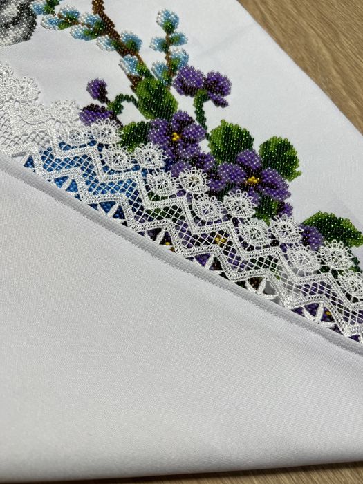 Вишитий бісером рушник на паску. Вишитий рушник