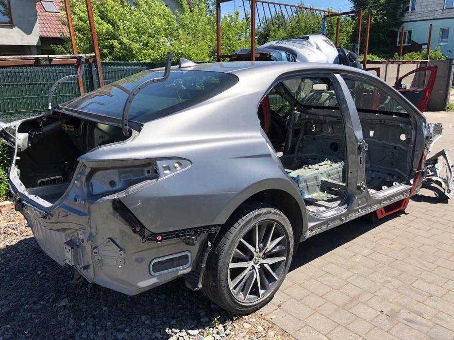 Бампер TOYOTA Camry 70  розборка ТОЙОТА Камрі 70