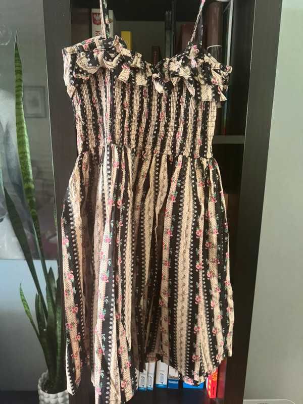 Sukienka w stylu pin up XS