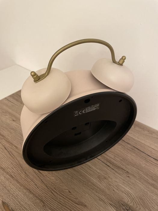 Duży rozowy zegar stojacy