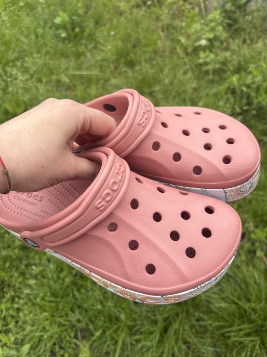 Крокси жіночі Crocs 37, 38, 39 розмір джиби в комплекті