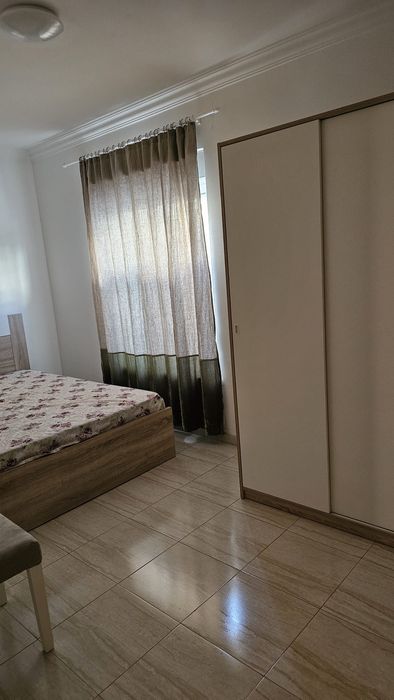 Aluga quarto solteiro no centro do Montijo