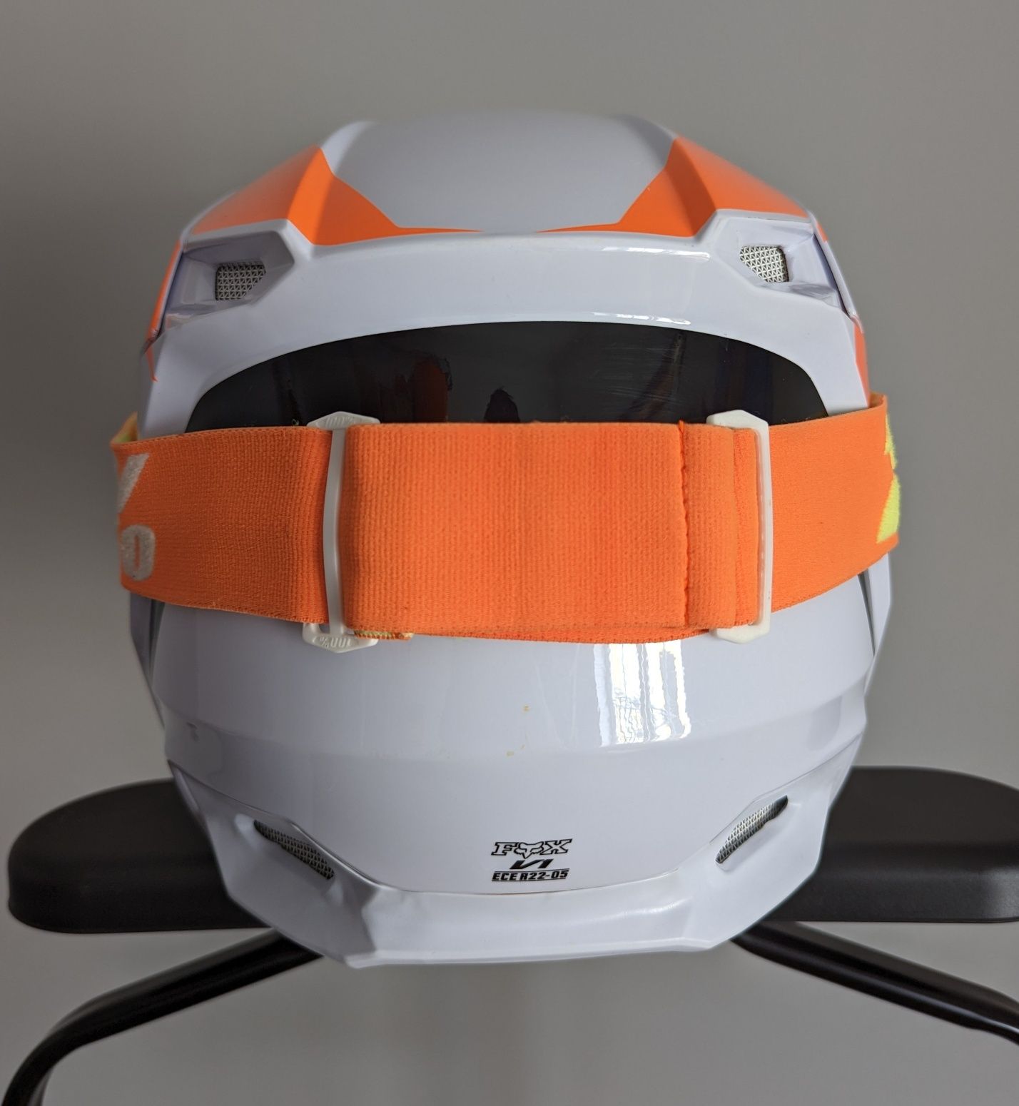 Capacete FOX V1 + óculos 100% Racecraft