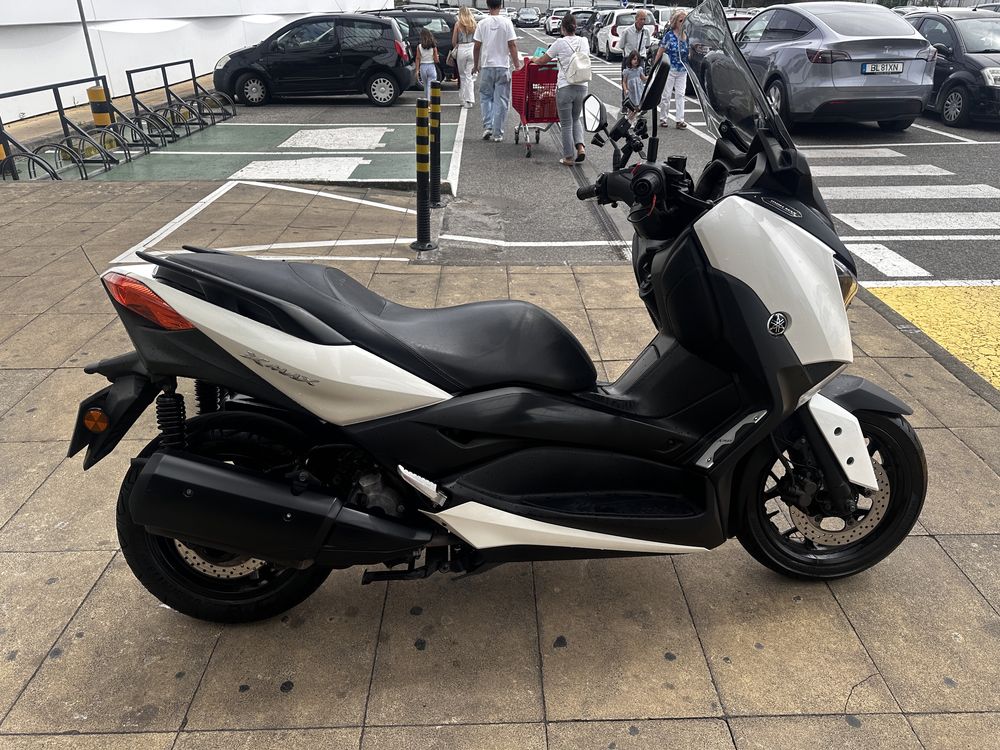 Xmax 300, aceito trocas por Pcx/ Nmax