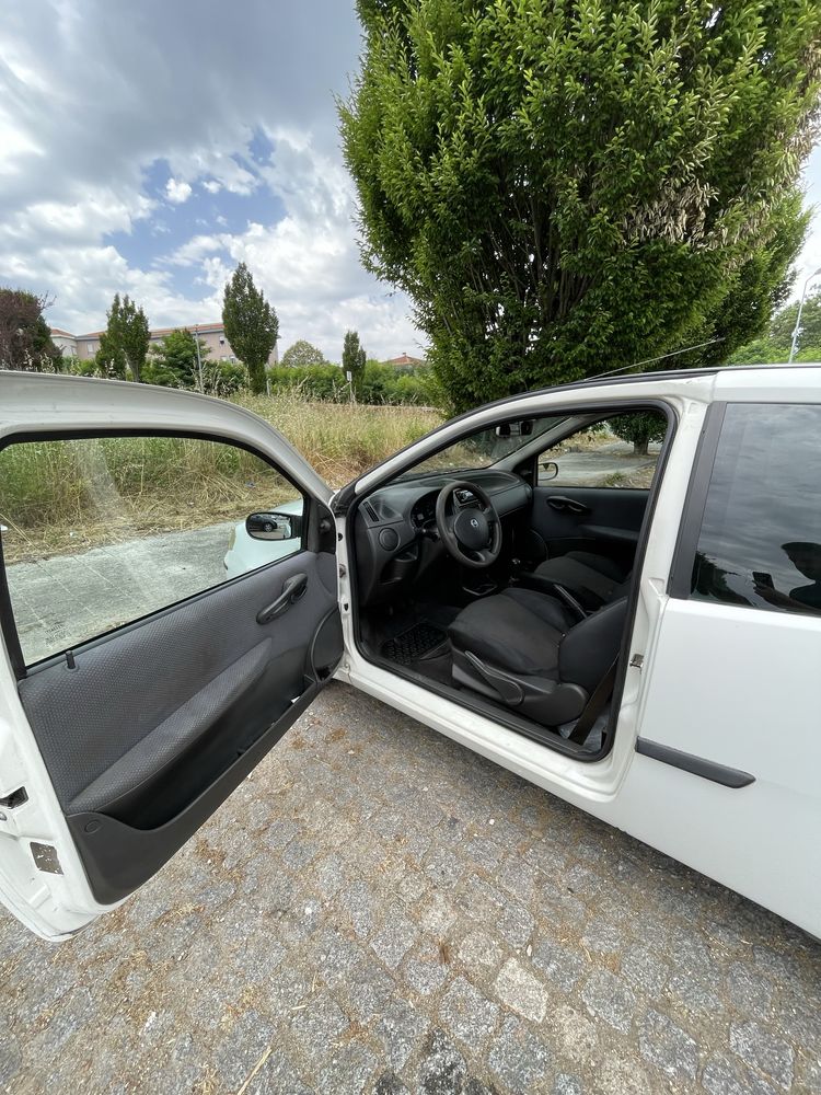 Fiat Punto 1.3 multijet Van