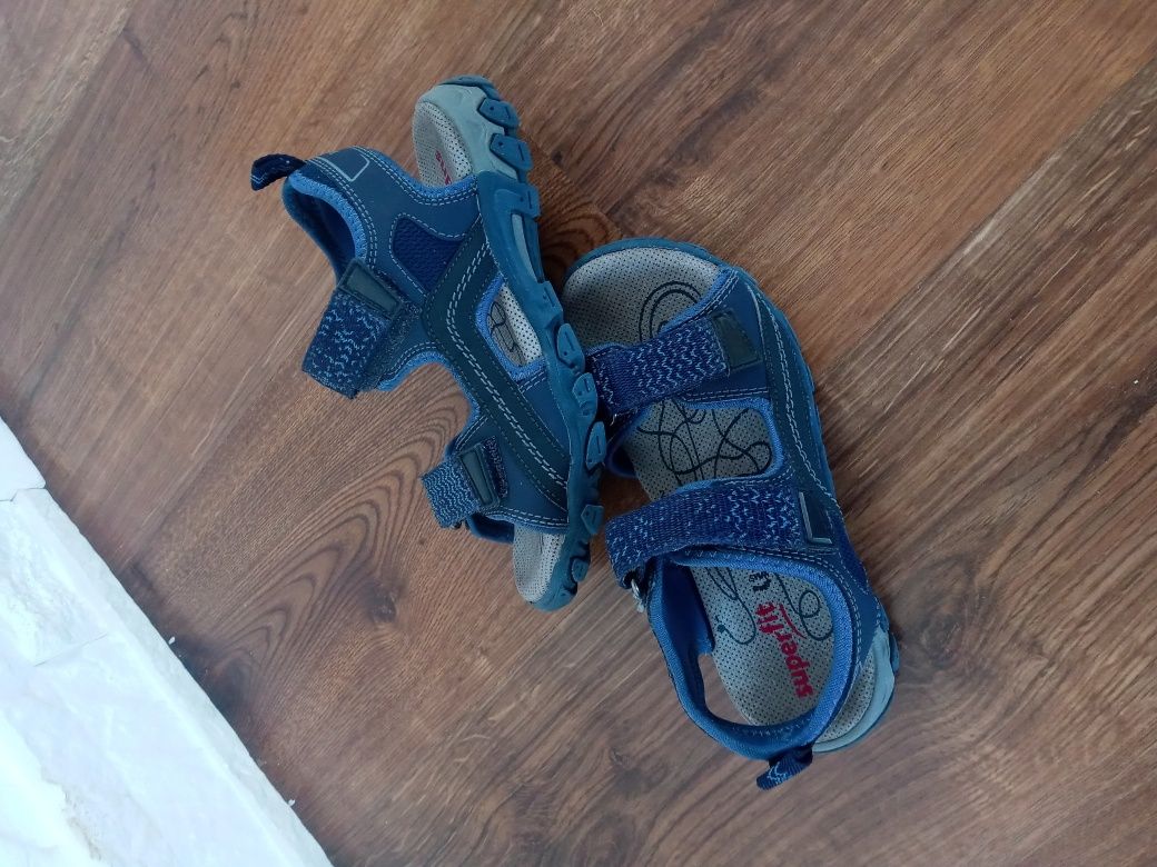 Sandały superfit rozm 33