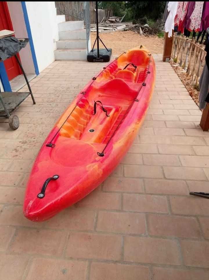 Kayaks + atrelado