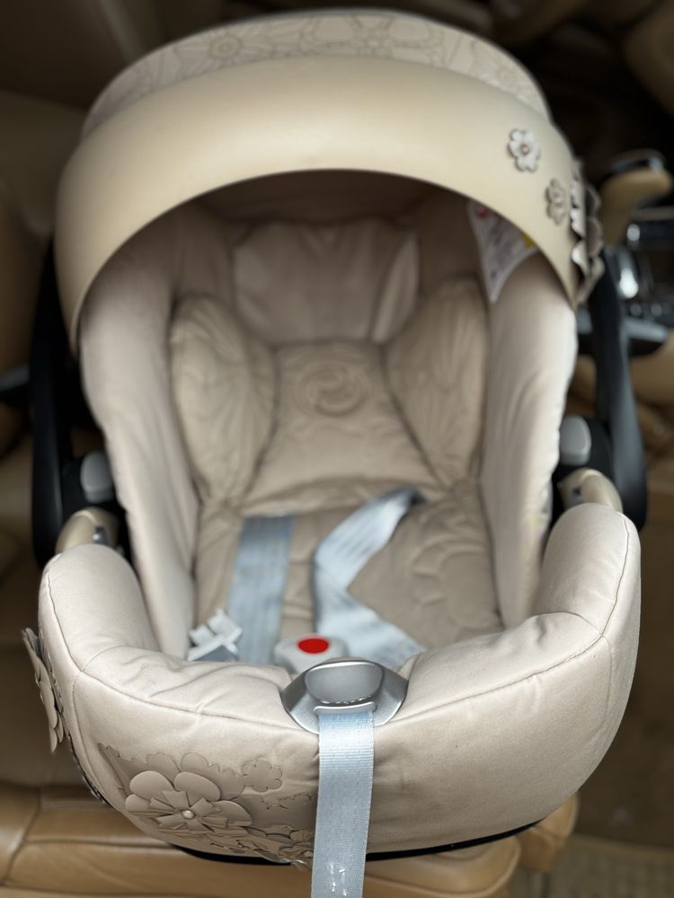 Автокрісло Cybex Priam Simply Flowers Beige